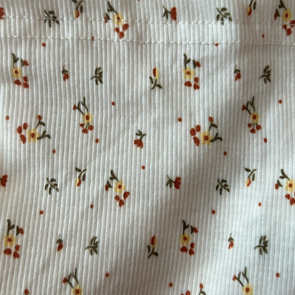 Tank Top 🍒 - Picture 3 of 3